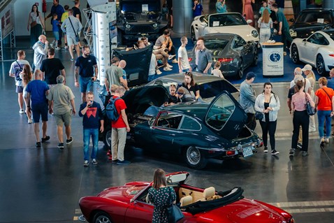 retro motor show